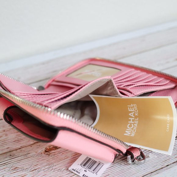 Michael Kors Jet Set Travel Phone Holder Wristlet - Picture 9 of 9